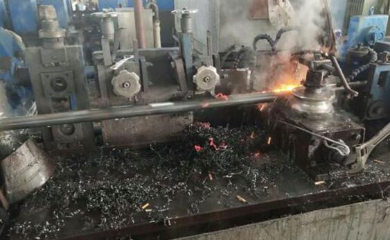 榴莲视频APP色版人网站车丝